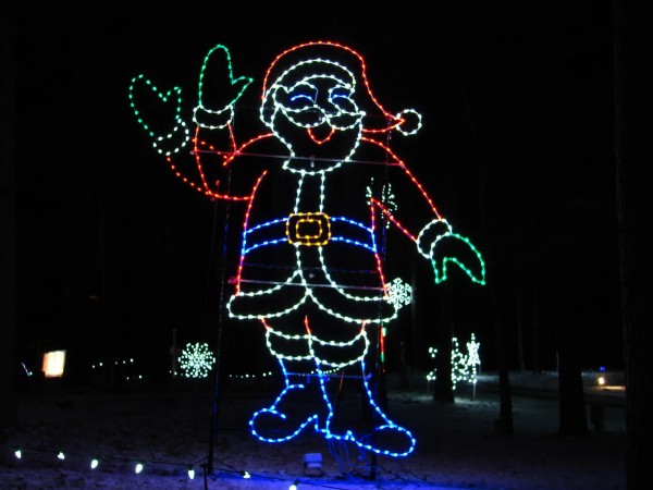 Traditional Ground & Building Displays - Carpenter Decorating Company, Inc.